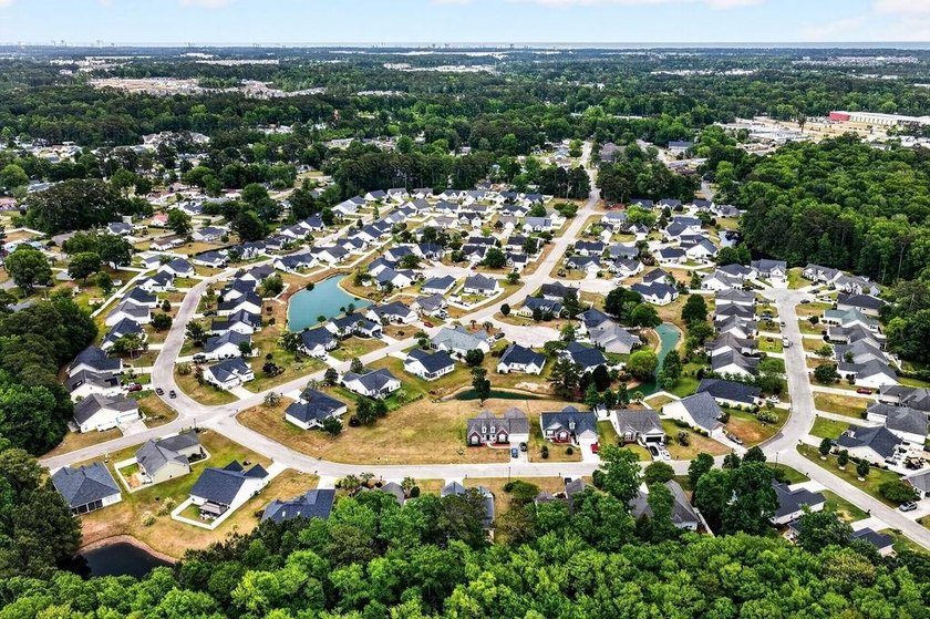Welcome to the beach lifestyle at 245 Colby Ct! Nestled in the - photo 36