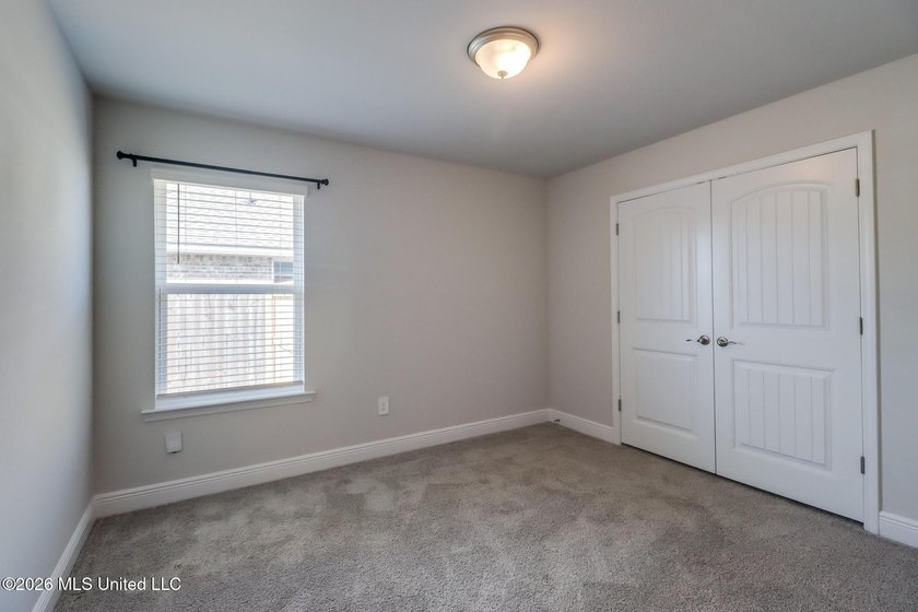 Located in North Swan Estates, this beautifully maintained - photo 36