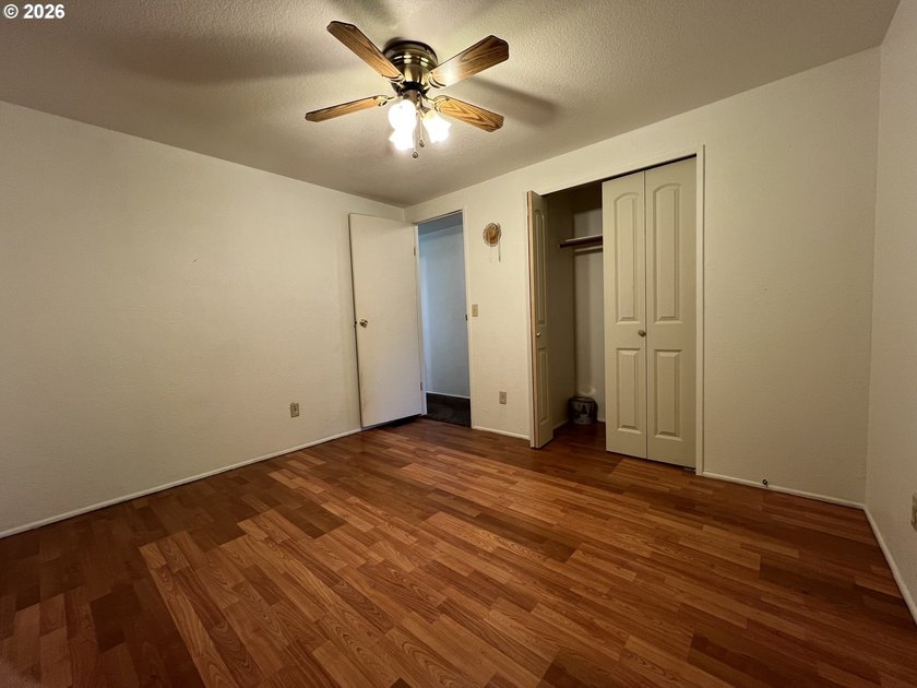 Most secluded for a mobile home park setting, a corner lot of a - photo 8