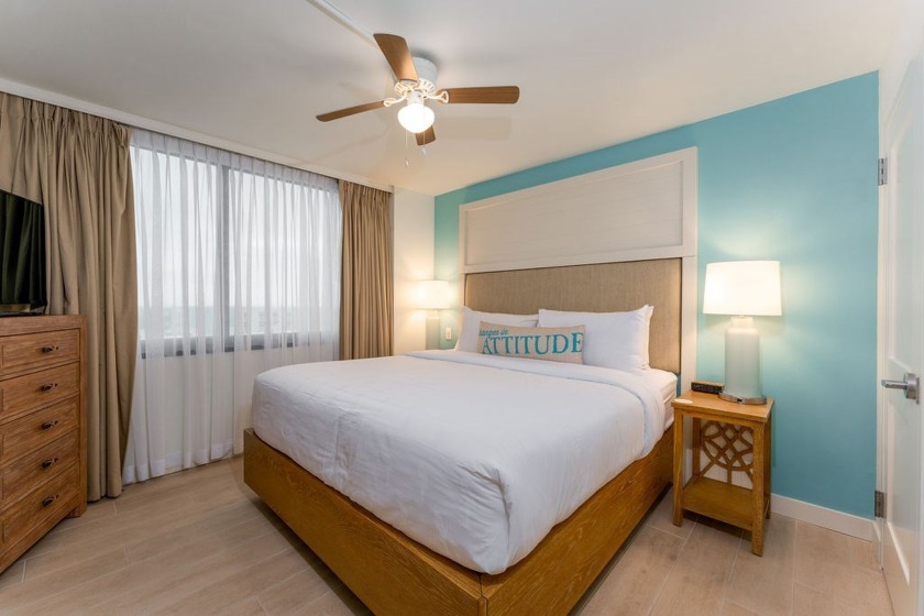 Welcome to your dream beachfront escape! This stunning unit - photo 11