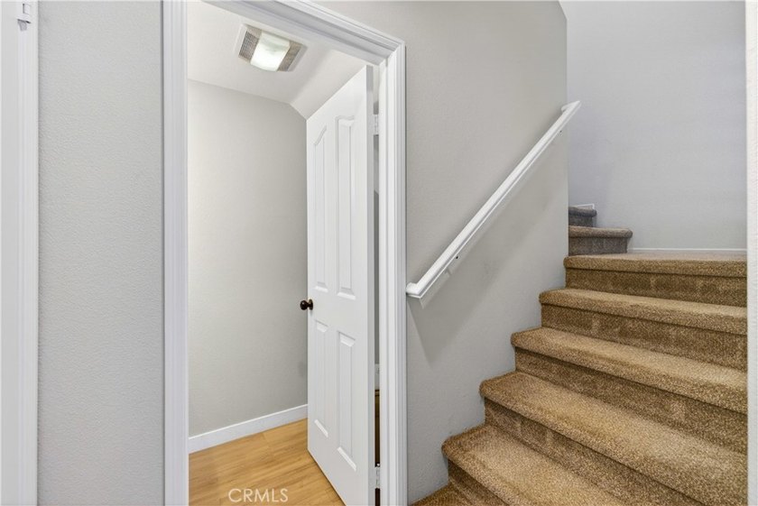 Welcome to 2329 Sunningdale Drive, a beautifully maintained - photo 12
