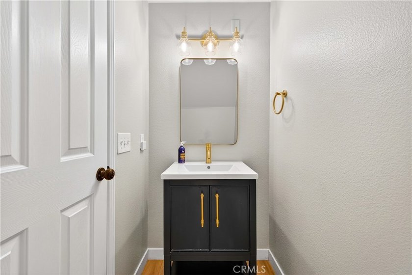 Welcome to 2329 Sunningdale Drive, a beautifully maintained - photo 13