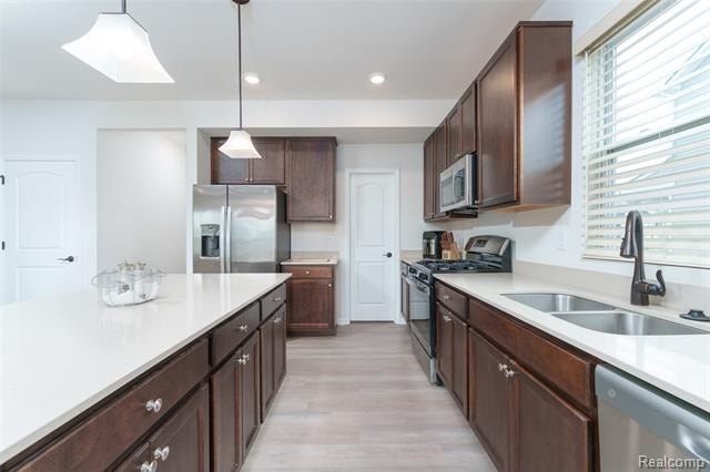 Welcome to this beautifully maintained 2022 custom built modern - photo 14