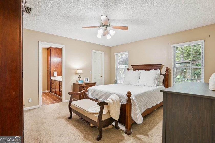 Welcome home to this charming 3-bedroom, 2-bath cottage-style - photo 19