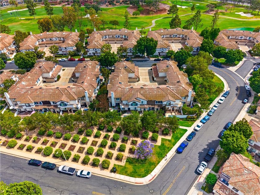 Welcome to 2329 Sunningdale Drive, a beautifully maintained - photo 30