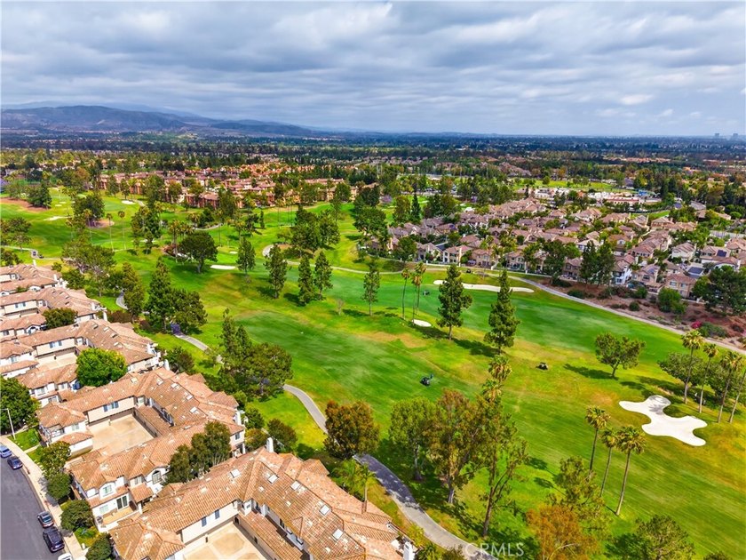 Welcome to 2329 Sunningdale Drive, a beautifully maintained - photo 32