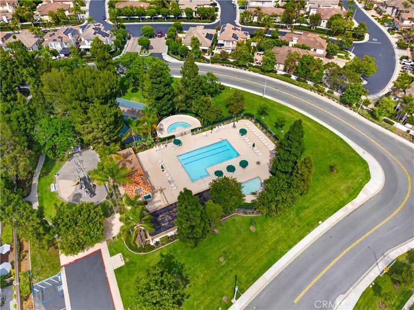 Welcome to 2329 Sunningdale Drive, a beautifully maintained - photo 33