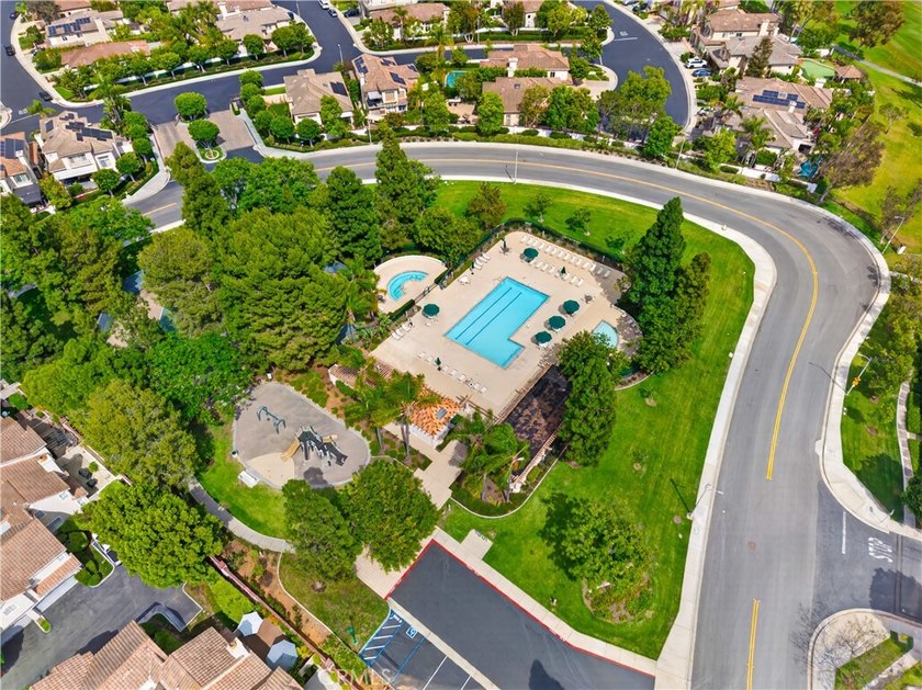 Welcome to 2329 Sunningdale Drive, a beautifully maintained - photo 34