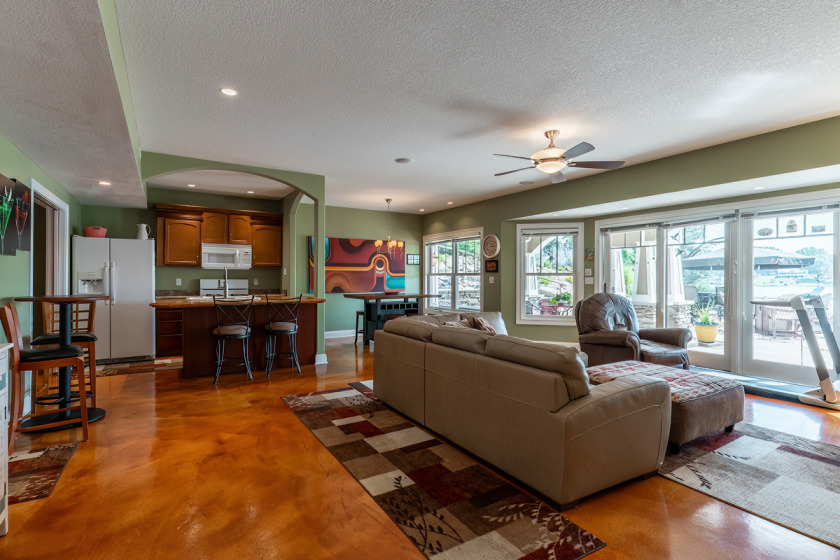 Custom Built Jimmerson Lake Home - photo 24