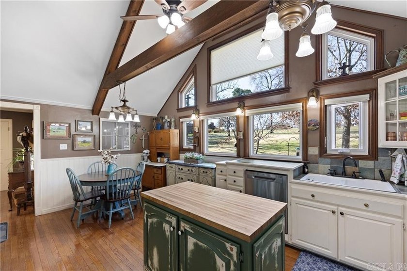 Sellers are offering a 2-point buy-down on the buyer's interest - photo 9