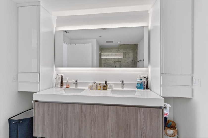 Turnkey coastal living awaits in this beautifully furnished - photo 16