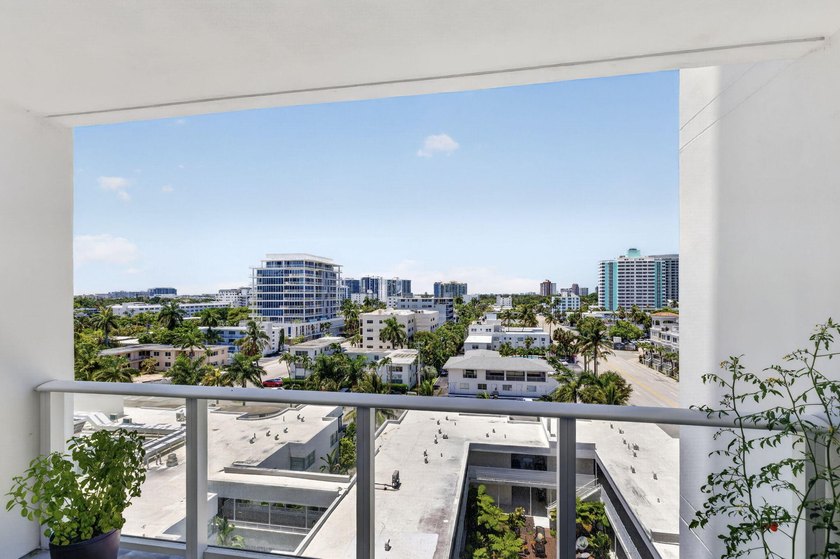 Turnkey coastal living awaits in this beautifully furnished - photo 20