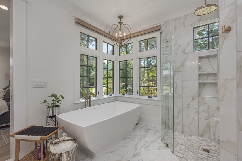 Exceptional, newer construction Creek Club golf home, complete - photo 30