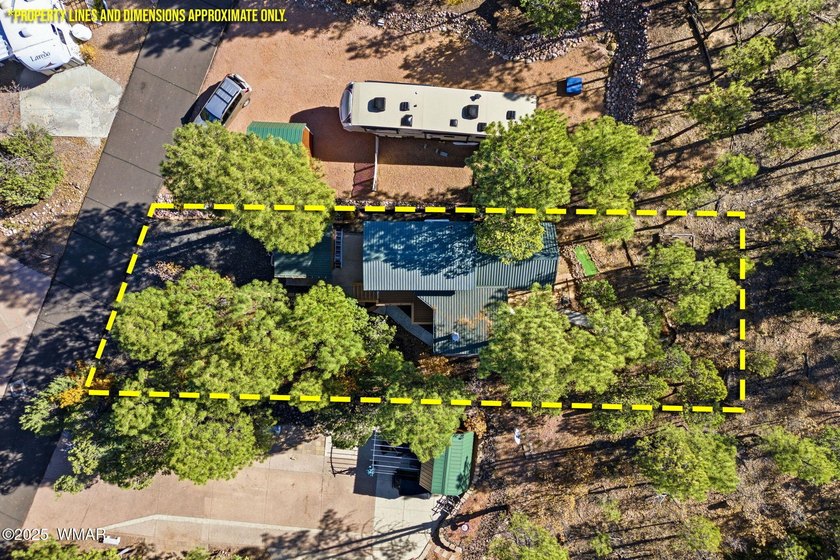 Nestled on a premium, private lot surrounded by towering pines - photo 32