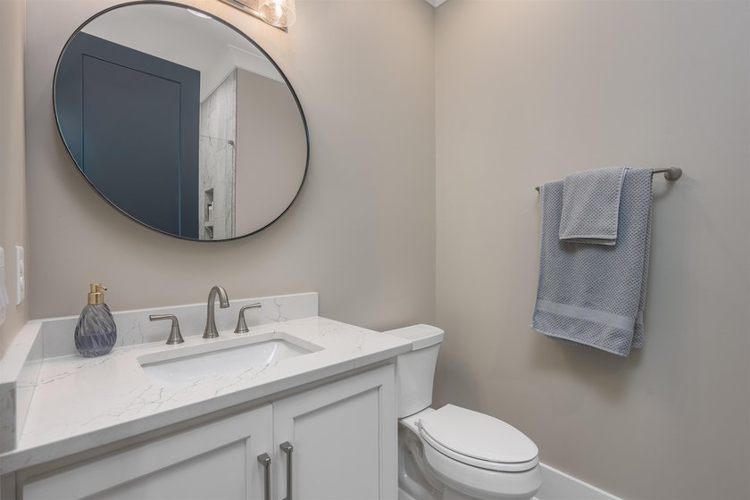 Exceptional, newer construction Creek Club golf home, complete - photo 35