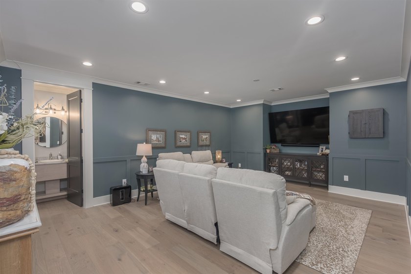 Exceptional, newer construction Creek Club golf home, complete - photo 44