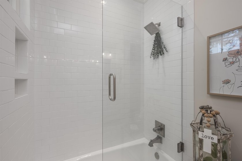 Exceptional, newer construction Creek Club golf home, complete - photo 48