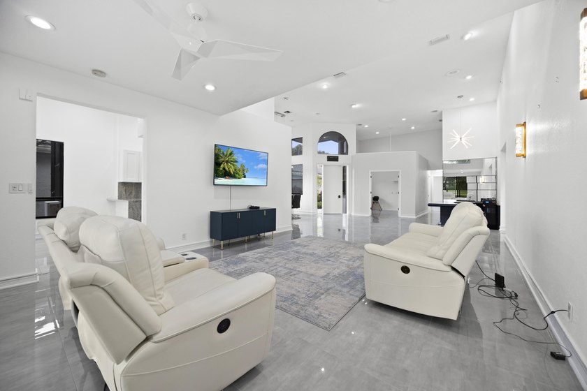 Move-in ready 3-bedroom, 2.5 bath lakefront home tucked away on - photo 33