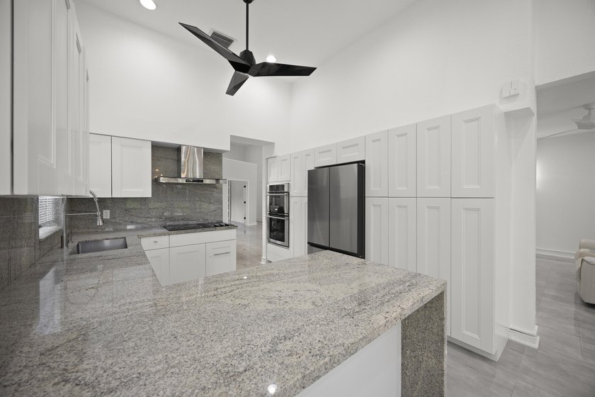 Move-in ready 3-bedroom, 2.5 bath lakefront home tucked away on - photo 36