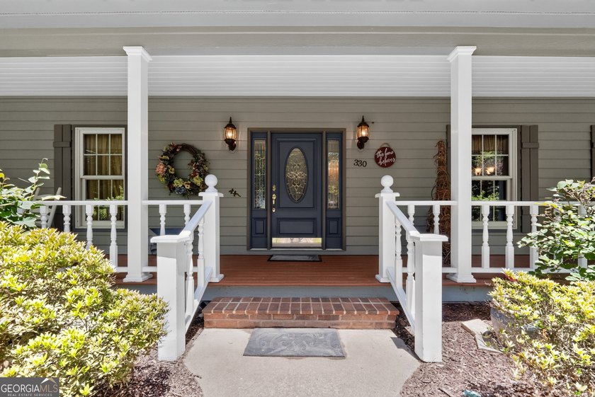 Experience the serenity of mountain living with stunning - photo 4