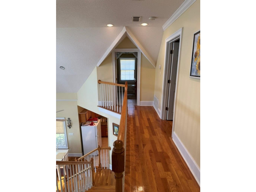 Welcome to your perfect waterfront retreat on beautiful Lake - photo 28