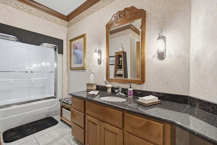 Nestled behind a private gated entrance on 2.65 fee simple acres - photo 34
