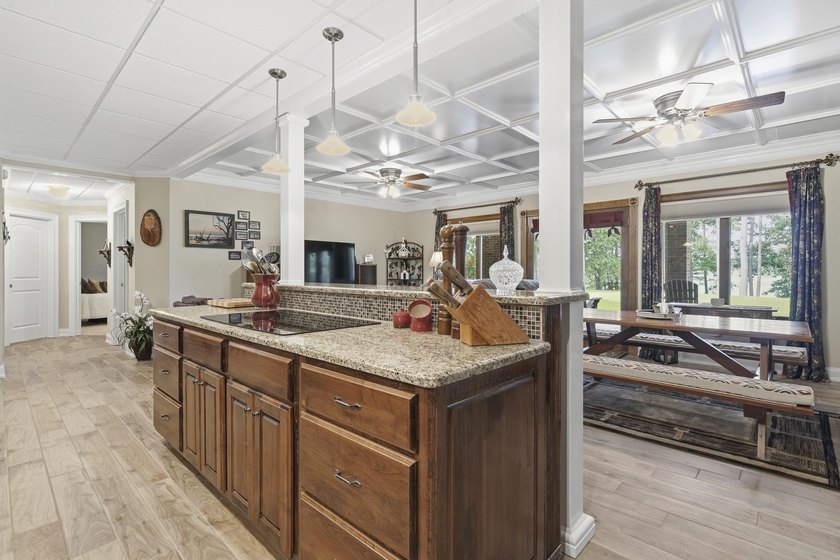 Nestled behind a private gated entrance on 2.65 fee simple acres - photo 46
