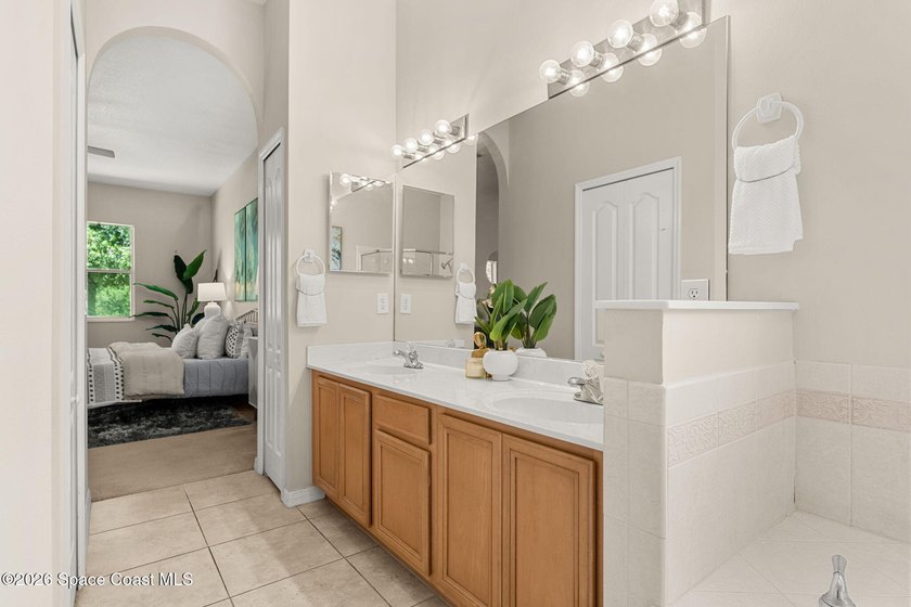 How does a 3bed, 2bath, 3 car garage with a bonus room and 21K - photo 14