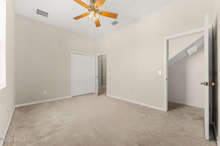 How does a 3bed, 2bath, 3 car garage with a bonus room and 21K - photo 21