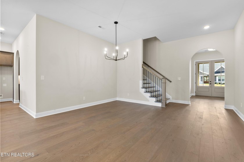 MOVE IN READY! Located in Farmstead -just minutes from the lake - photo 21