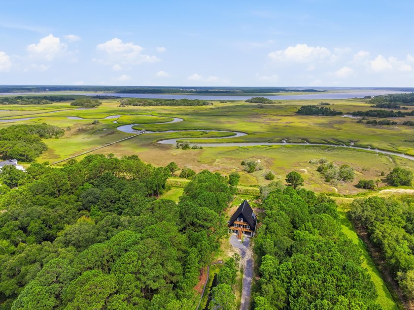This private, wooded 0.80-acre homesite offers an outstanding - photo 22
