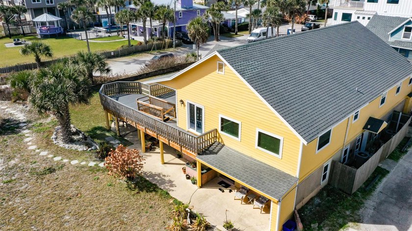 Rare Oceanfront duplex on a double lot in the Golden Triangle of - photo 22