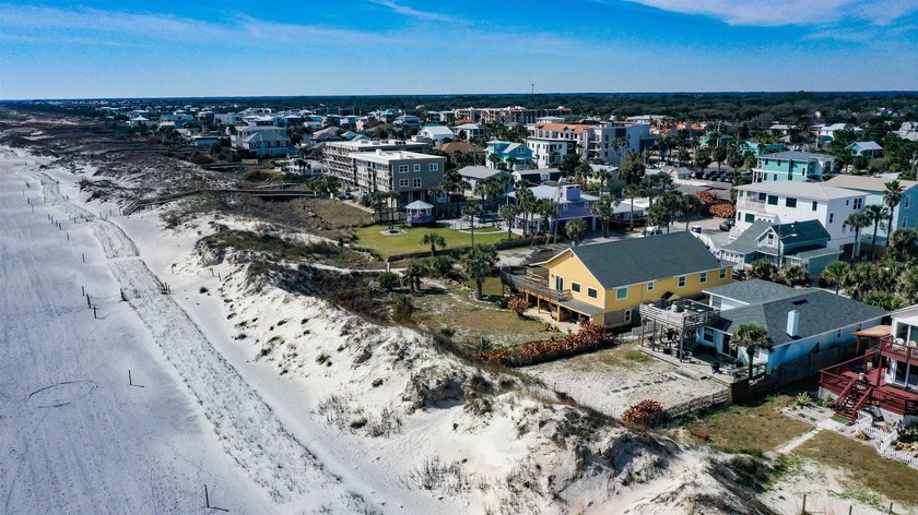 Rare Oceanfront duplex on a double lot in the Golden Triangle of - photo 25