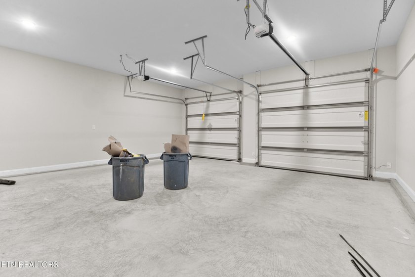 MOVE IN READY! Located in Farmstead -just minutes from the lake - photo 38