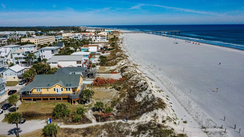 Rare Oceanfront duplex on a double lot in the Golden Triangle of - photo 39