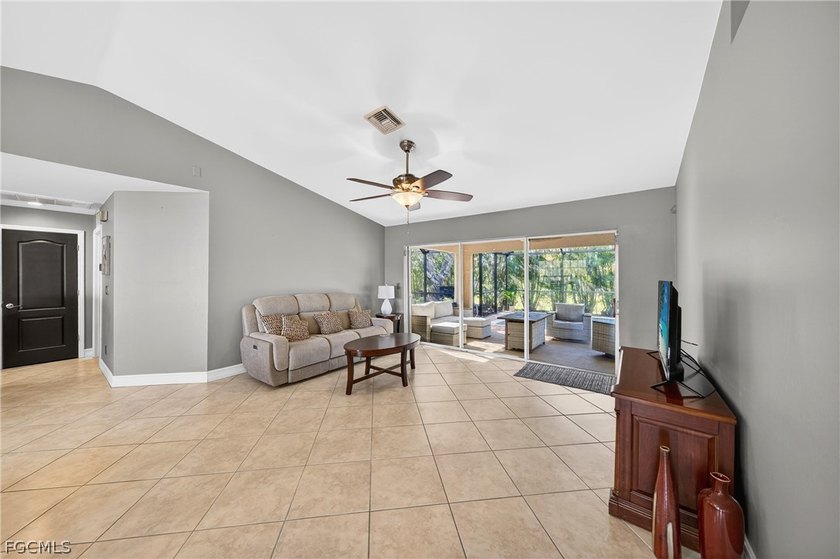 No flood insurance required - This private Florida retreat is - photo 4