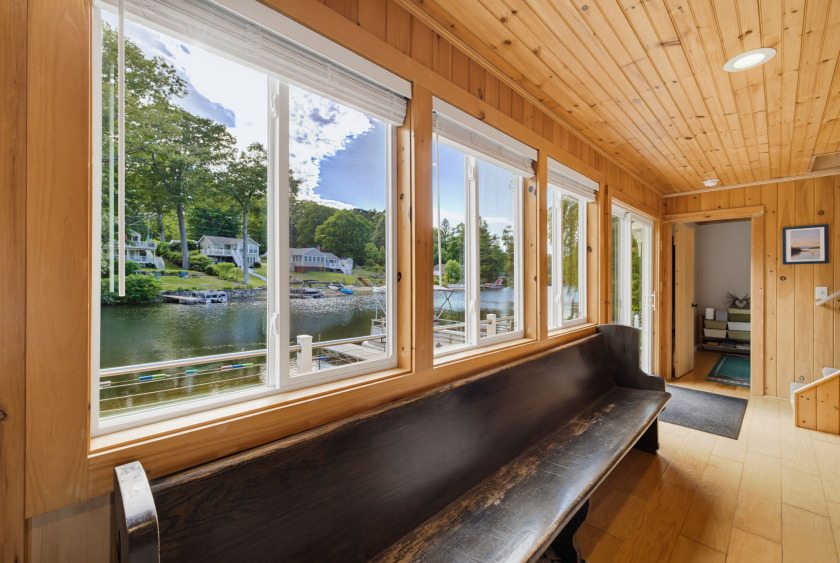 Waterfront Lake Living - photo 15