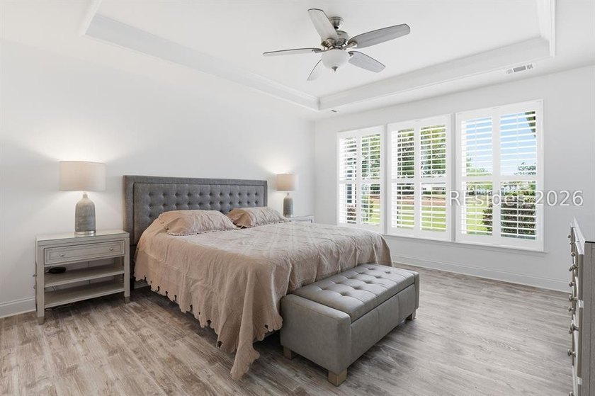 Prime North Side location with incredible golf course views! - photo 19