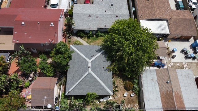 Great opportunity with tons of potential! Single Family - photo 4