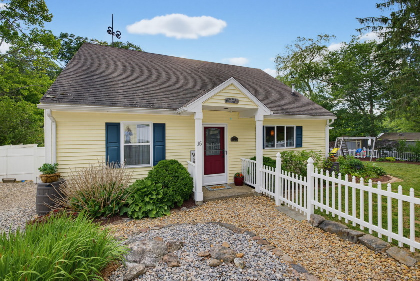 Waterfront Lake Living - photo 2