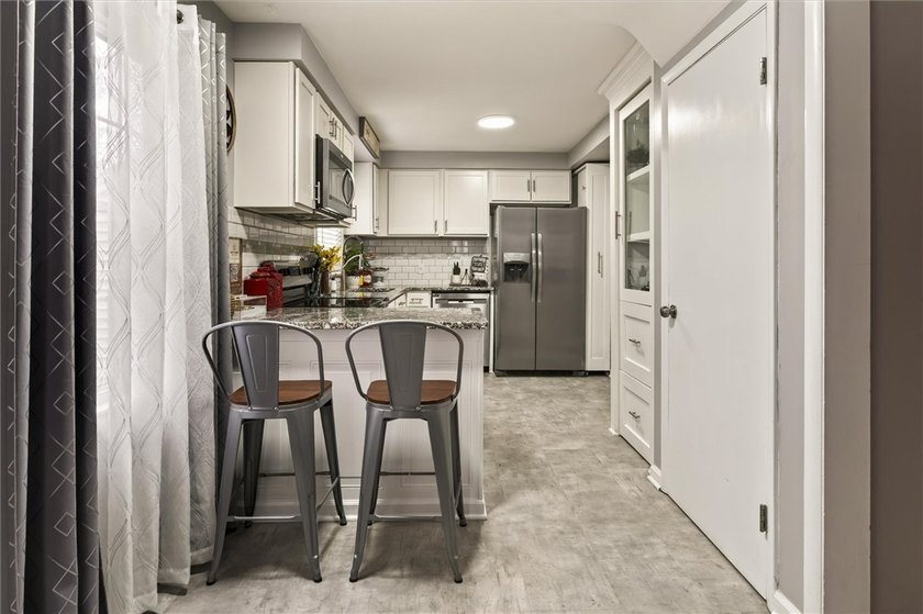 Opportunity Knocks at 9 Apollo Dr in Greece, NY. This 3 bed 1.5 - photo 18