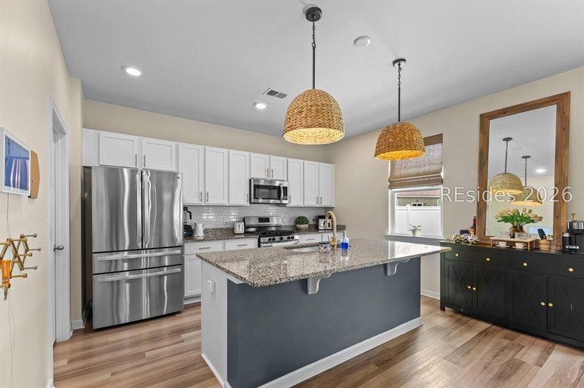 Welcome to 111 Beckenridge Circle, a beautifully maintained - photo 14