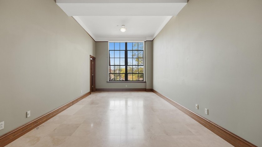 Tucked inside one of downtown Chattanooga's most architecturally - photo 21