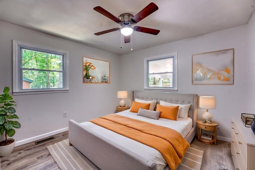 Welcome home to this charming cottage that has been thoughtfully - photo 28