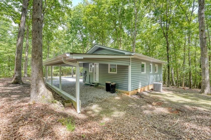 Welcome home to this charming cottage that has been thoughtfully - photo 39