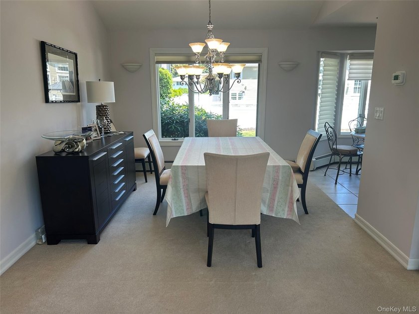 Welcome to the Viceroy Estates. This is a Well Maintained Three - photo 6