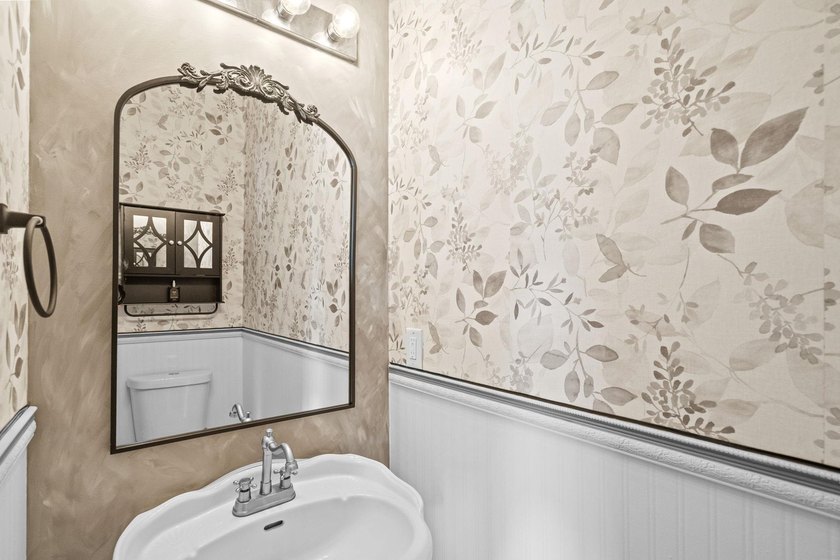 Welcome home to this totally renovated 5 bedroom, 2.5 bath home - photo 17