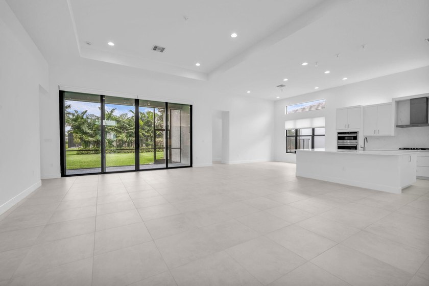 SPECTACULAR NEVER LIVED IN 3 BEDROOM 4 FULL BATHROOM SINGLE - photo 17