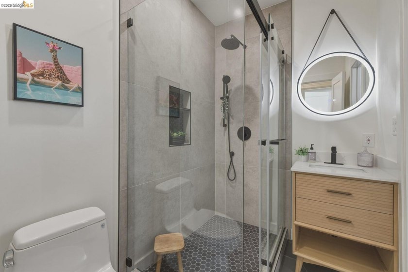 Welcome to 523 25th Street, a thoughtfully renovated Oakland - photo 23