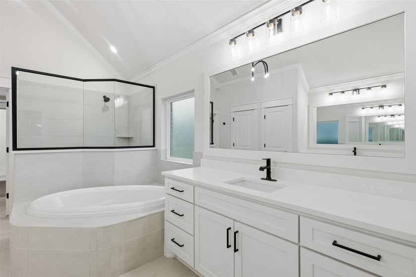New construction by Al Couto Homes in the gated golf course - photo 25